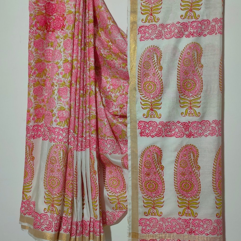 Aartyz pink paisley motif saree